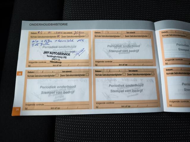Citroen C4 CACTUS 1.2 PureTech Shine 2e-Eig. Keurig-Onderh. BOVAG-Garantie, NL-Auto.