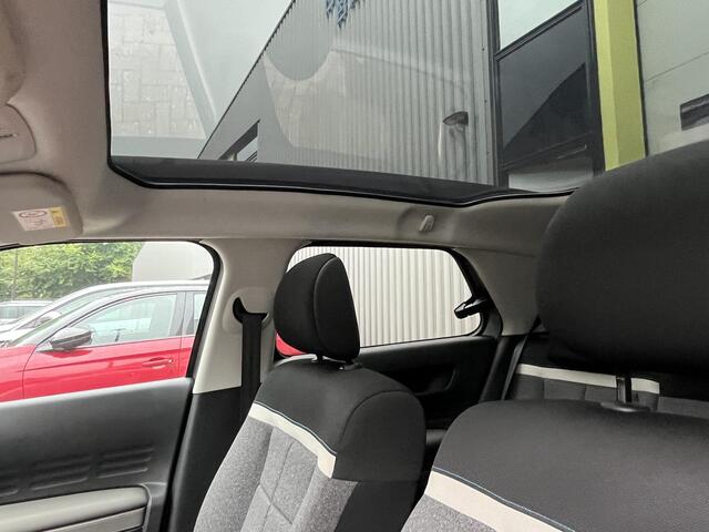 Citroen C4 CACTUS 1.2 PureTech Shine Panoramadak, Trekhaak, Camera, Navigatie, Stoelverwarming