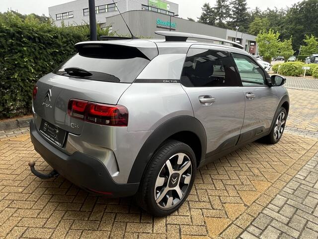 Citroen C4 CACTUS 1.2 PureTech Shine Panoramadak, Trekhaak, Camera, Navigatie, Stoelverwarming