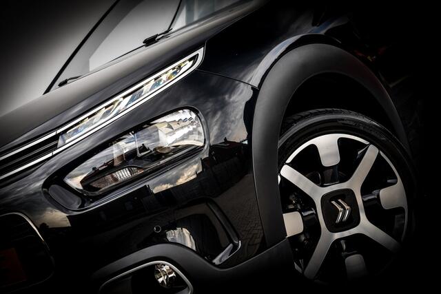 Citroen C4 CACTUS 1.2 111PK PureTech Shine AUTOMAAT RIJKLAAR INCL: GARANTIE. | AFN Trekhaak | Navigatie | Clima | Cr Control | Achteruitrijcamera |