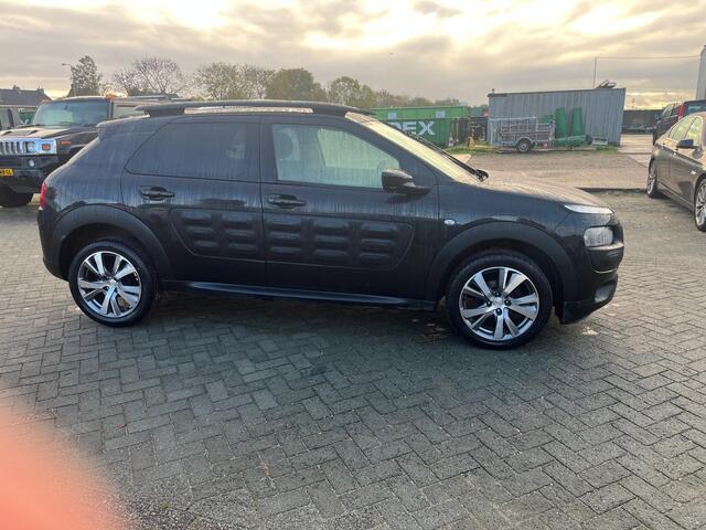Citroen C4 CACTUS 1.2 PureTech Shine gereviseerd motor nieuwe bak nieuwe banden