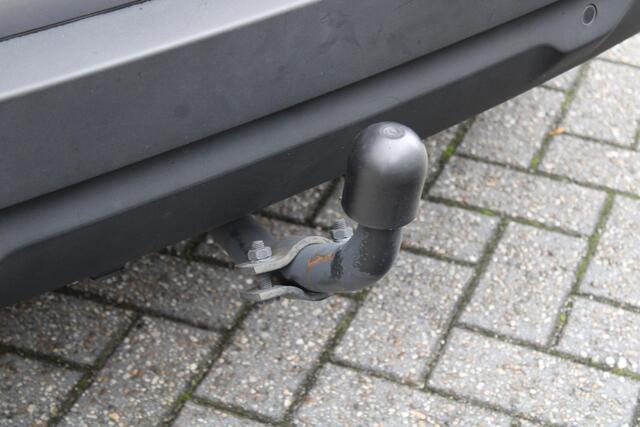 Citroen C4 CACTUS 1.2 PureTech Feel Trekhaak, Airco, Navigatie, Applecarpl./Andr. Auto, LM velgen 16"inch