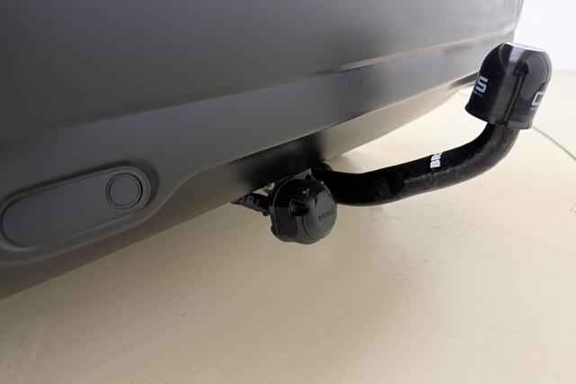 Citroen C4 CACTUS 1.2 PureTech Shine 110pk | Navigatie | Camera | Trekhaak | Lichtmetalen Velgen | Climate Control | Stoelverwarming