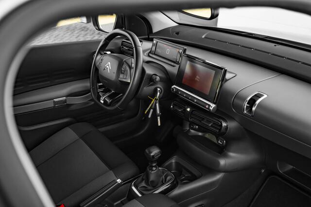 Citroen C4 CACTUS 1.2 PureTech 110 PK Business | 4 seizoensbanden | NAVI | parkeersensoren achter |