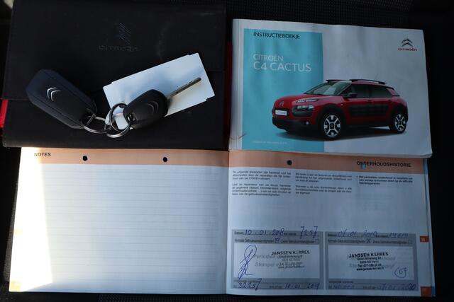 Citroen C4 CACTUS 1.2 PureTech Shine Achteruitrijcamera/Parkeersensoren achter/Airco/Navigatie/Bluetooth