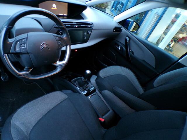 Citroen C4 PICASSO 1.2 PureTech Feel, Trekhaak / Carplay + Android Auto / Navigatie / Climate Control / 17' LMV
