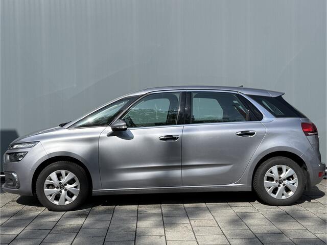 Citroen C4 PICASSO BWJ 2017 | 1.2PT 131PK Feel | CLIMA | TREKHAAK | CAMERA | NAVI | PDC | CRUISE | LICHTMETAAL |