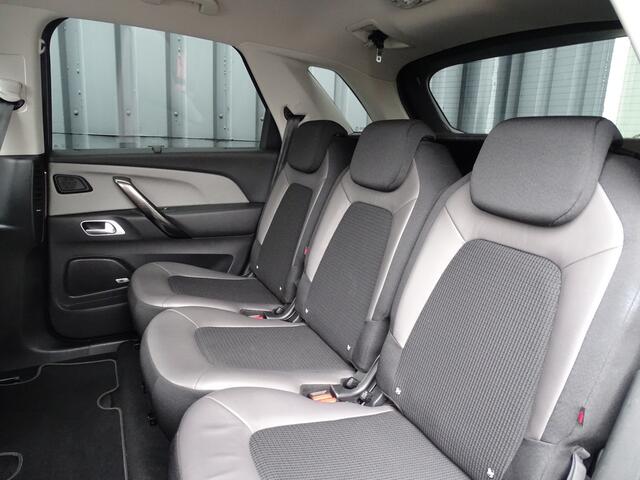 Citroen C4 PICASSO 1.2 PureTech Shine Automaat | Camera | trekhaak
