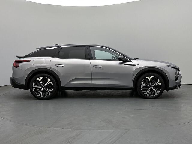 Citroen C5 X Business Plus Hybrid 225 pk Automaat | Navigatie | Achteruitrijcamera | Parkeersensoren Voor en Achter | Verwarmde Comfortstoelen | LED Koplampen | Keyless Entry/Start | Verwarmd Lederen Stuurwiel | Trekhaak | Adaptieve Cruise Control | 19" Lichtmetalen