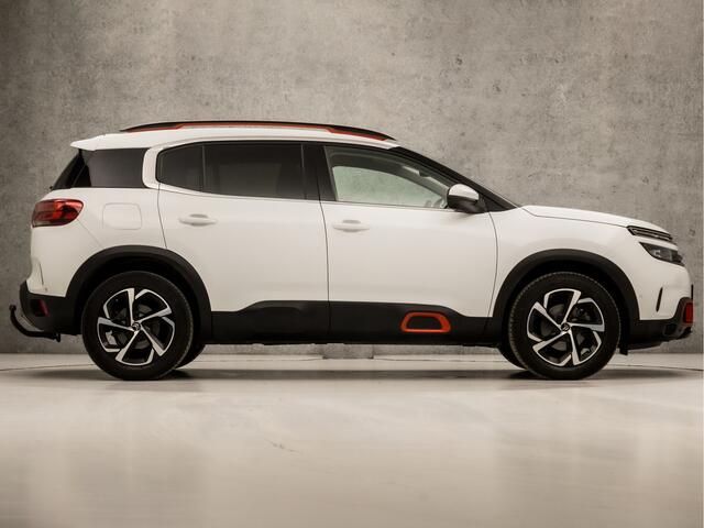 Citroen C5 Aircross 1.6 PureTech Sport 181Pk Automaat (APPLE CARPLAY, GROOT NAVI, 360 CAMERA, LEDER, ADAPTIVE CRUISE, SPORTSTOELEN, GETINT GLAS, STOELVERWARMING, TREKHAAK, KEYLESS, NIEUWE APK, NIEUWSTAAT)