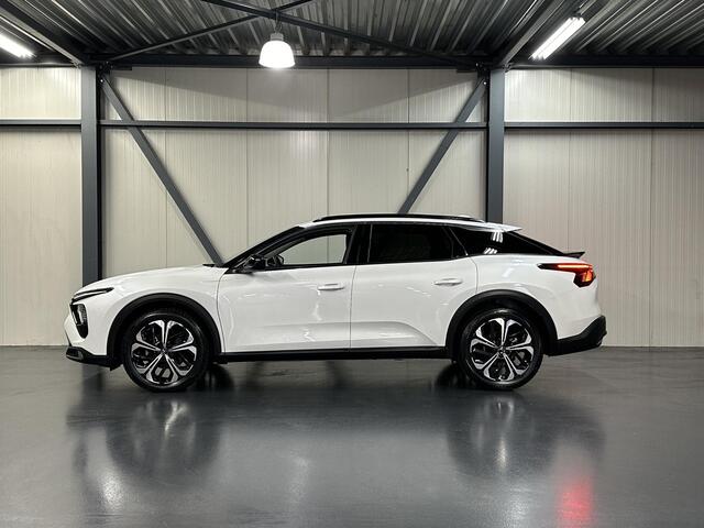 Citroen C5 X 1.2 130PK Plus | AppleCarPlay/AndroidAuto | LEER | Head-Up Display | Stoel/Voorruit/Stuurverwarming | Camera | Navigatie | Adaptive Cruise Control | Climate Control | Keyless entry | Privacy Glass | Isofix |