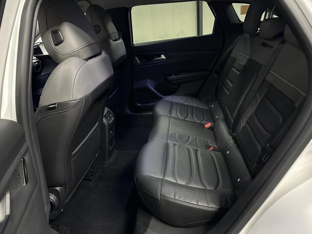 Citroen C5 X 1.2 130PK Plus | AppleCarPlay/AndroidAuto | LEER | Head-Up Display | Stoel/Voorruit/Stuurverwarming | Camera | Navigatie | Adaptive Cruise Control | Climate Control | Keyless entry | Privacy Glass | Isofix |