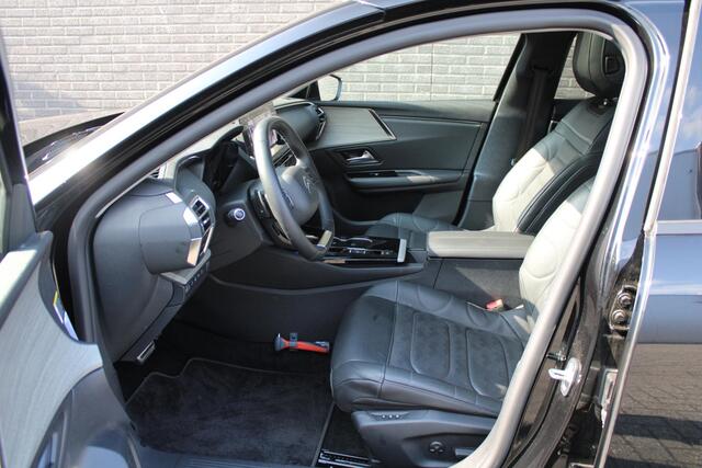 Citroen C5 X 1.6 Plug-in Hybrid 225 Shine Panoramadak, Stuur- en stoelverwarming, Navigatie