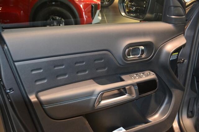 Citroen C5 Aircross 1.6 Plug-in Hybrid 225pk Max I PANORAMADAK I NAVIGATIE I ACHTERUITRIJCAMERA I PARKEERSENSOREN VOOR & ACHTER I ZWARTE ALCANTRA - LEDERENBEKLEDING I EL. ACHTERKLEP I L.M. VELGEN I ACTIE RIJKLAAR ¤ 39.950,- I KLEUR PLATINUM GREY I 3 KM I