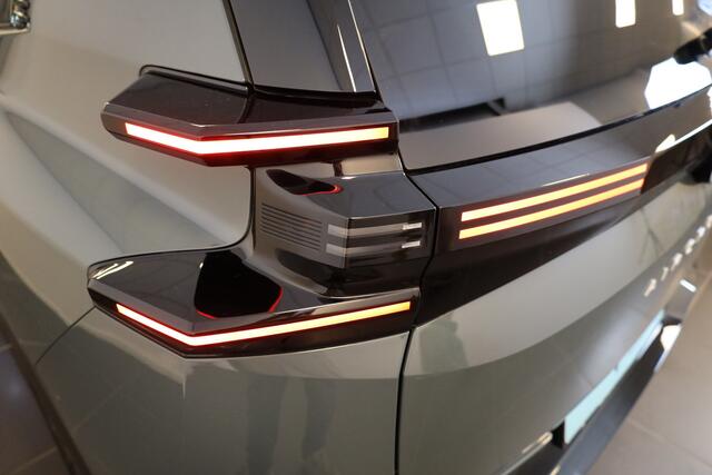 Citroen C5 Aircross Hybrid 145 Max Automaat Leer | Schuif/Kanteldak | Trekhaak | All-season banden