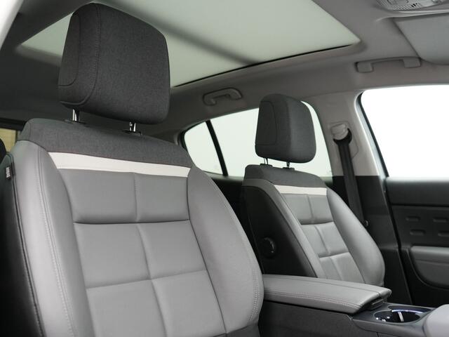 Citroen C5 Aircross 1.6 Shine Plug In Hybrid 225pk Dealer O.H PHEV | Panodak | 360 Camera | Adaptive Cruise | Lederen Comfortstoelen Verwarmd | Blis | Navigatie | Apple Carplay | Virtual | DAB | 19" L.M. |