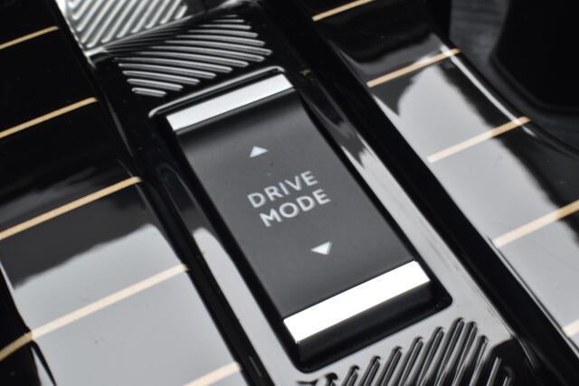 Citroen C5 X Plug-in Hybrid 225 EAT8 Hypnos | Shine Automaat | Leder | Navi | Panodak | Pack Hifi | Full Option | | SOH 98% | 8 jaar Citroen We Care garantie |