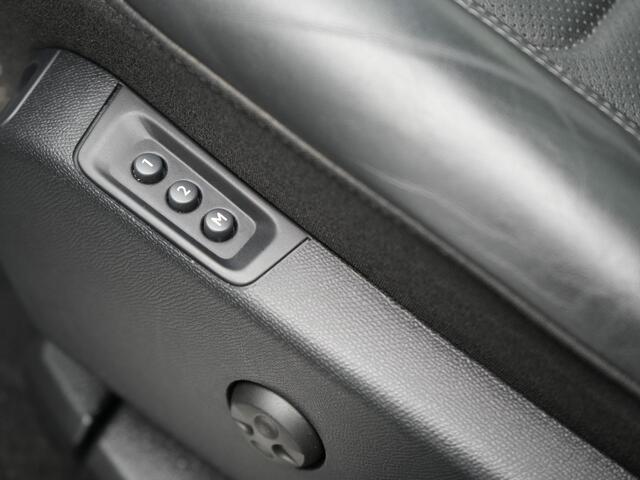 Citroen C5 Aircross 1.6 Shine FACELIFT MODEL PHEV 225pk Dealer O.H. | Panodak | Adaptive Cruise | 360 Camera | Lederen Comfortzetels Memory & Massage | Stoelverwarming | Apple Carplay | Blis | Keyless | Navigatie | DAB | Plug In Hybrid |