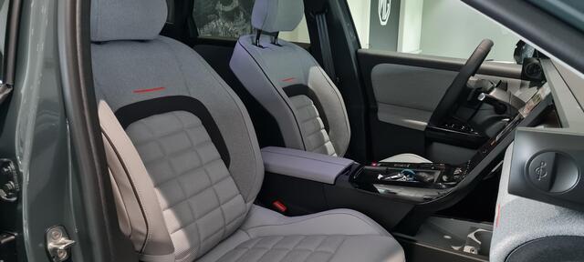 Citroen C5 Aircross 1.2 Hybrid Max Hoge instap | Automaat | Climate Control | Elek. Verstelbare Bestuurderstoel + Massage | Voorstoelen Verwarmd / Gekoeld | Stuurwiel Verwarmd | Apple Carplay / Android Auto