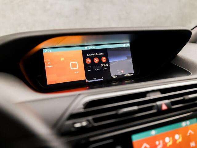 Citroen GRAND C4 PICASSO SpaceTourer 1.2 PureTech Sport 7 Persoons (APPLE CARPLAY, GROOT NAVI, GETINT GLAS, SPORTSTOELEN, PARKEERSENSOREN, CRUISE, DAB+, NIEUWE APK, NIEUWSTAAT)