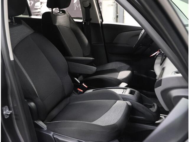 Citroen GRAND C4 PICASSO SpaceTourer 130PK Business | 1ste eigenaar | Trekhaak | Camera | 7 persoons | Armsteun | Cruise Control | Climate Control | Navigatie | AUTOMAAT | Stoelverwarming | Isofix | Privacy Glass |