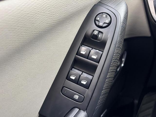 Citroen GRAND C4 PICASSO 1.2 Benzine 7-Persoons 2017 Trekhaak