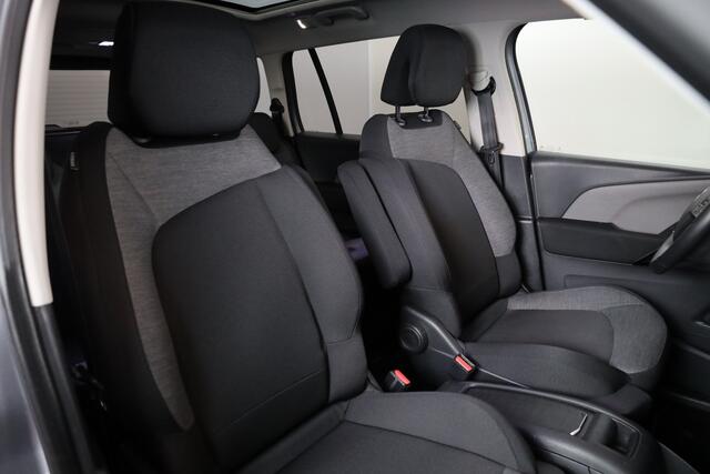 Citroen GRAND C4 PICASSO PT 130 Feel Automaat-6 Panoramadak | Trekhaak | Camera