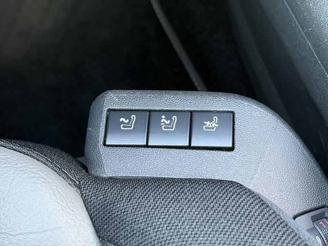 Citroen GRAND C4 PICASSO SpaceTourer BWJ 2019 | 1.2T 131PK Business 7PERS | PANO DAK | TREKHAAK | CLIMA | NAVI | STOELVERW | PRIVACY GLASS | CARPLAY | MASSAGE STOEL