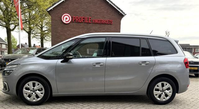 Citroen GRAND C4 PICASSO SpaceTourer 7-Persoons 130 Pk Benzine KGJ-74-X * Navigatie * Keyless Start * DAB Radio * Climate & Cruise Control * L.M. Velgen & Michelin * Achteruitrij Parkeer Camera * Vingerhoets; Vierde Generatie Eersteklas Service. Al meer dan 100 jaar een begrip in