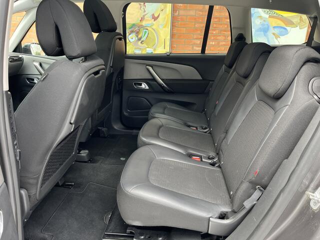 Citroen GRAND C4 PICASSO SpaceTourer PureTech 130 Shine | Panoramadak | Adaptive Cruise Control | Keyless | Elektrische achterklep |