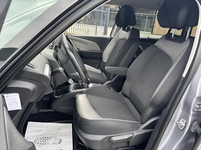 Citroen GRAND C4 PICASSO SpaceTourer 1.2 PureTech Shine | Nieuwe Distributieriem! | Rijklaar geleverd incl 12 maanden BOVAG garantie! |