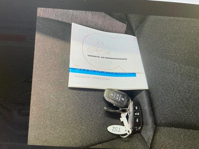 Citroen GRAND C4 PICASSO SpaceTourer 1.2 PureTech Bns 7-persoons NAVI / CARPLAY / DAB+ / ANDROID / LMV / ISOFIX