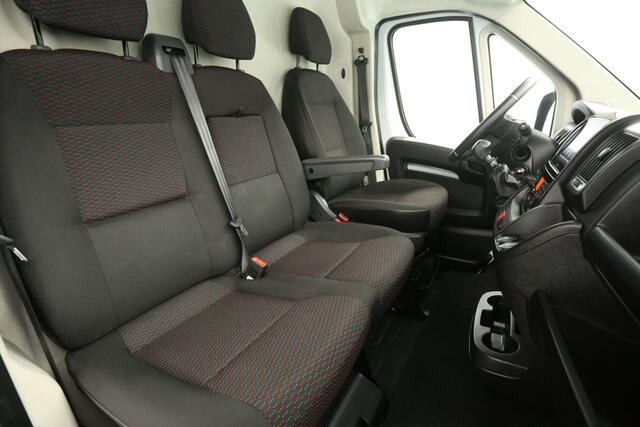Citroen JUMPER 2.2 BlueHDi L2H2 140PK Airco Cruise Navigatie PDC 3 Persoons Elektrpakket Schuifdeur