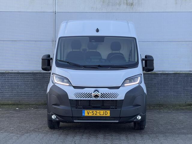Citroen JUMPER L2H2 3.5t 2.2 BlueHDI 140pk EAT8 | BPM vrij | Multimedia | NAVI | Apple Carplay | Android Auto | DAB+ radio | Achteruitrijcamera | Surround view | Parkeersensoren voor en achter | Dode hoek detectie | Adaptive cruise control | Keyless entry | Climate cont