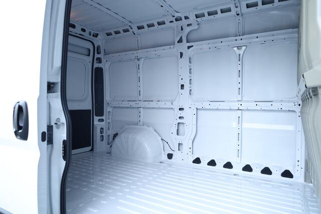 Citroen JUMPER 2.2 BlueHDi 140pk L2H2 3.5t | Automaat | ROOD | Navi | Camera | Adapt.Cruise | Apple Carplay | Smart Key