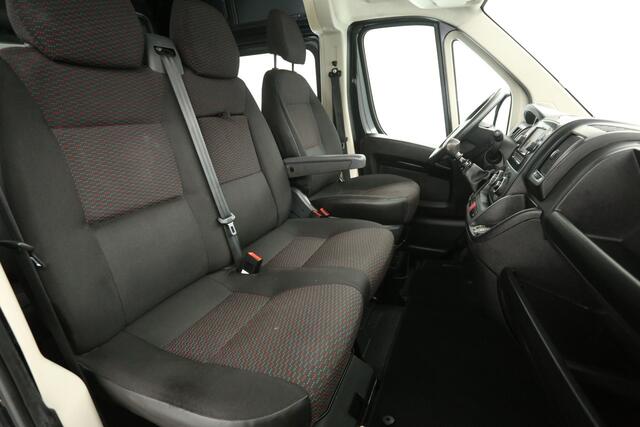 Citroen JUMPER 30 2.2 BlueHDi L2H2 | DC | Airco | Camera | Cruise | 2500kg | Trekh. | Navigatie
