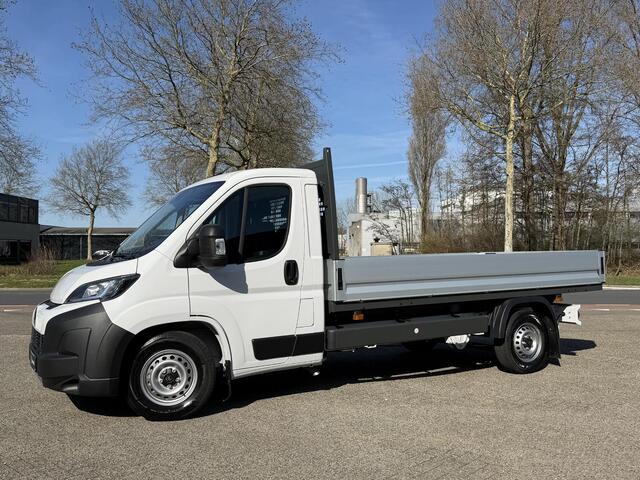 Citroen JUMPER ë-Jumper L3 Pick-up 3.5t Zwaar 110 kWh | NAVI | Multimediascherm groot | Apple Carplay | Android Auto | Achteruitrijcamera | Parkeersensoren achter | Bestuurdersstoel comfort met armsteun | Bank voorpassagiers | van ¤56.430 voor ¤43.195 ex. BTW rijklaar |