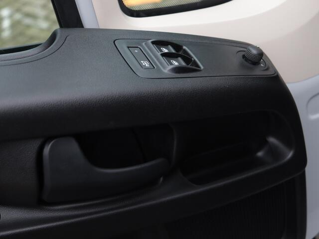 Citroen JUMPER 2.2 BlueHDi 140pk L3H2 3.5t Zwaar | Rijklaar | Operational Lease 48 mnd 20.000km per jaar voor ¤. 765,- ex. BTW per maand | BPM Vrij | Trekhaak | 2.9% Financial Lease |