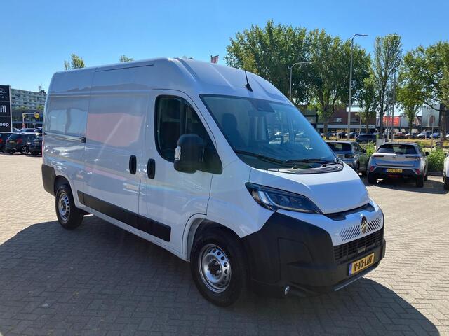 Citroen JUMPER 2.2 BlueHDi 140 S&S L2H2 3.5t | Cruise control | Achteruitrijcamera | Digitale binnenspiegel | Navigatie | 3 persoons