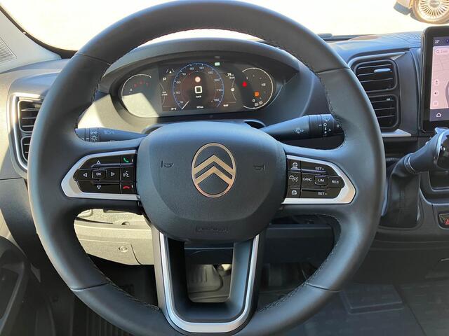 Citroen JUMPER 2.2 BlueHDi 140 S&S L2H2 3.5t | Cruise control | Achteruitrijcamera | Digitale binnenspiegel | Navigatie | 3 persoons