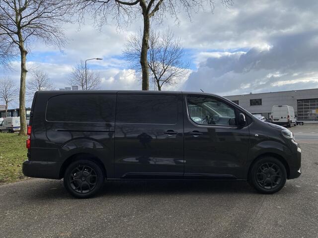 Citroen JUMPY L3 2.0 BlueHDi 180pk EAT8 AUTOMAAT | GEEN BPM | Dubbele schuifdeur links en rechts | Doorlaadluik | Multifunctionele bank voorpassagiers | NAVI | Multimedia | Apple Carplay | Android Auto | Achteruitrijcamera | Parkeersensoren achter | Digitale cockpit | 