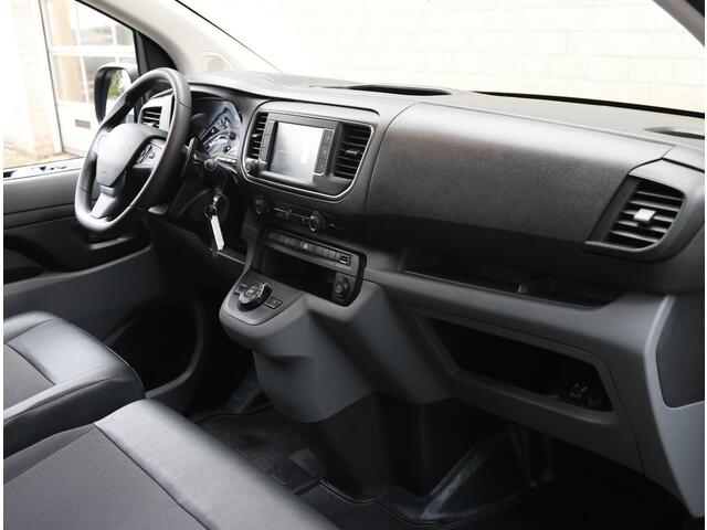 Citroen JUMPY 120PK M Driver | AUTOMAAT | 3persoons | Trekhaak | AppleCarPlay/AndroidAuto | Airco | Halfleer | Navigatie | Parkeersensoren | NL Auto! | Betimmering |
