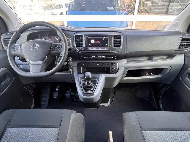 Citroen JUMPY 2.0 HDI 120 XL DC Marge BTW en BPM vrij!! Airco Cruise controle Trekhaak 2500kg Navigatiesysteem 5-Persoons Parkeerhulp achter Apple carplay 1e eigenaar Euro 6 Bpm en Btw vrij voor particulier gebruik !!