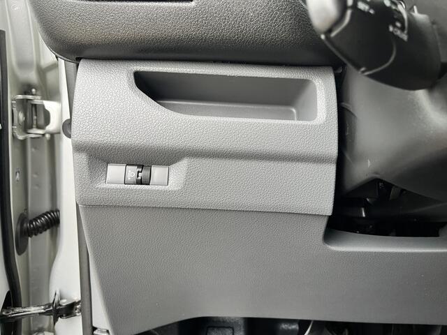 Citroen JUMPY 2.0 BlueHDI DC L2H1 Marge BTW en BPM vrij!! Airco Cruise controle Trekhaak 2500kg Navigatiesysteem 5-Persoons Parkeerhulp achter Apple carplay 1e eigenaar Euro 6 Bpm en Btw vrij voor particulier gebruik !!