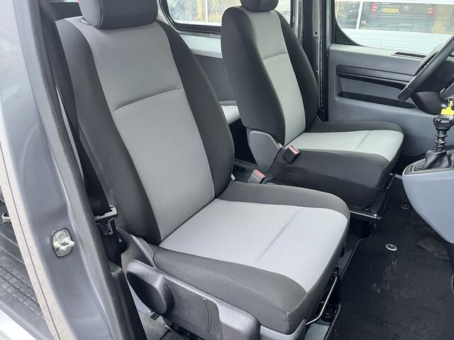 Citroen JUMPY 1.5 BlueHDi XL Marge BTW en BPM vrij!! Airco Cruise controle Trekhaak 2500kg Navigatiesysteem Personenvervoer 8-Persoons Parkeerhulp achter Apple carplay 1e eigenaar Euro 6 Bpm en Btw vrij voor particulier