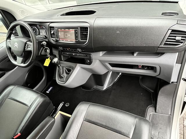 Citroen JUMPY 2.0 BlueHDI DC Marge BTW en BPM vrij!! Airco Cruise controle Trekhaak 2500kg Navigatiesysteem 5-Persoons Parkeerhulp achter Apple carplay 1e eigenaar Euro 6 Bpm en Btw vrij voor particulier gebruik !!