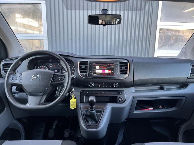 Citroen JUMPY 1.5 BleuHDi XL Marge BTW en BPM vrij!! Airco Cruise controle Trekhaak 2500kg Navigatiesysteem Personenvervoer 8-Persoons Parkeerhulp achter Apple carplay 1e eigenaar Euro 6 Bpm en Btw vrij voor particulier