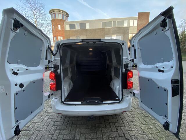 Citroen JUMPY 2.0 BlueHDI 145pk L2 All-in Prijs 2300KG trekgewicht/Trekhaak/Betimmering/Apple CarPlay/Android Auto Eurorepar