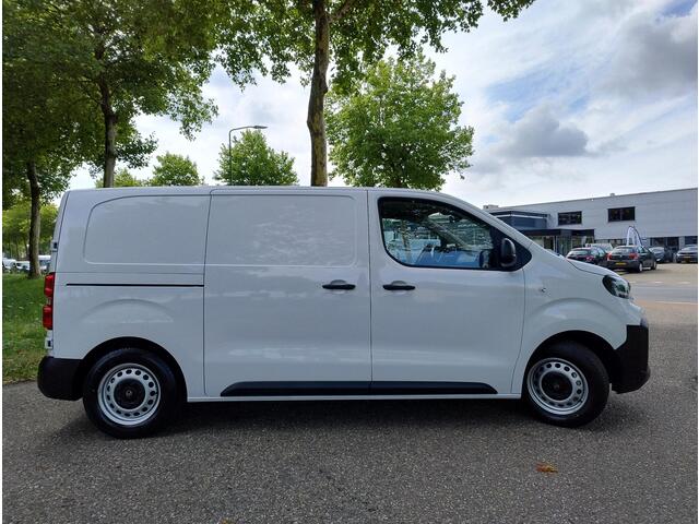 Citroen JUMPY L2 1.5 BlueHDI 120pk | BPM vrij | NAVI | Multimedia | Apple Carplay | Android Auto | Digital cockpit | Achteruitrijcamera | Parkeersensoren achter | Elektrisch inklapbare spiegels | Mistlampen | Bestuurdersstoel comfort met armsteun | Bank voorpassagiers