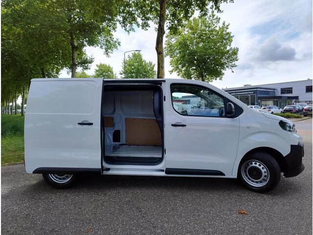 Citroen JUMPY L2 1.5 BlueHDI 120pk | BPM vrij | NAVI | Multimedia | Apple Carplay | Android Auto | Digital cockpit | Achteruitrijcamera | Parkeersensoren achter | Elektrisch inklapbare spiegels | Mistlampen | Bestuurdersstoel comfort met armsteun | Bank voorpassagiers